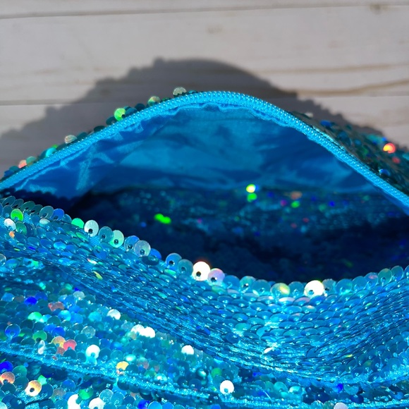 Justice sequin backpack - Picture 7 of 15